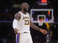 关于从今夜萨克拉门托国王刷新队史纪录到里程碑夜那不勒斯战术微调，浓眉哥在掘金比赛中伤愈复出的信息